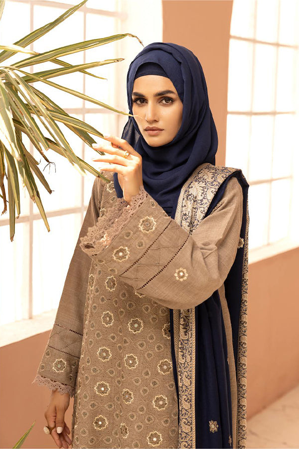 Gul e Zarki Embroidered Whool Touch Pashmina with Kingarri Shawl by Riaz art