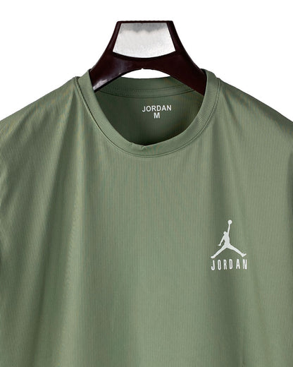 Jordan Men's Green Performance T-Shirt – Lightweight, Athletic Style with Iconic Branding